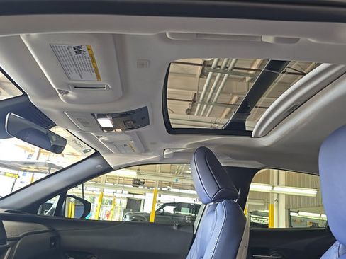 Used 2025 Lexus UX 300h FWD w/ Accessory Package (Z1) image 3
