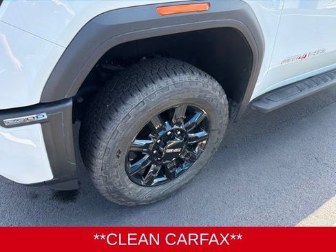 Used 2024 GMC Sierra 2500 AT4 AWD/4WD image 7