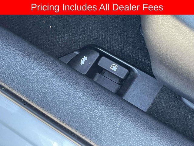 Used 2023 Toyota Corolla LE FWD image 23