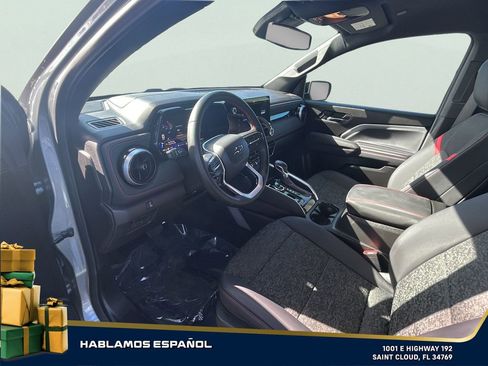 Used 2024 Chevrolet Colorado Z71 w/ Z71 Convenience Package 2 image 11