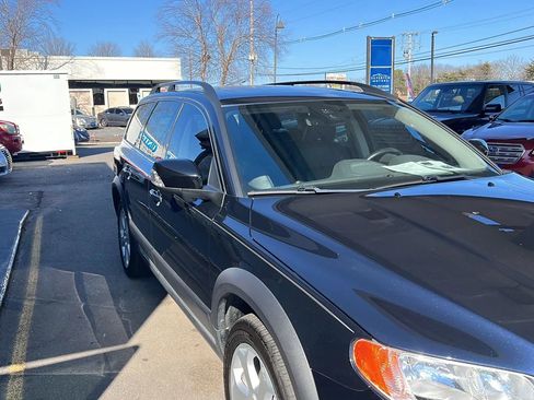 Used 2016 Volvo XC70 T5 Premier w/ Proximity Package image 9