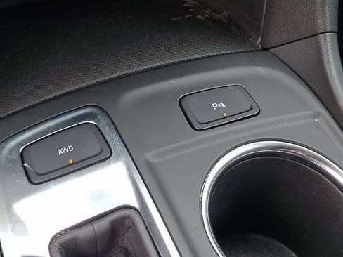 Used 2022 Chevrolet Equinox LT AWD/4WD image 23