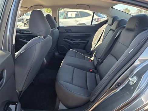 Used 2023 Nissan Altima 2.5 SV FWD image 16