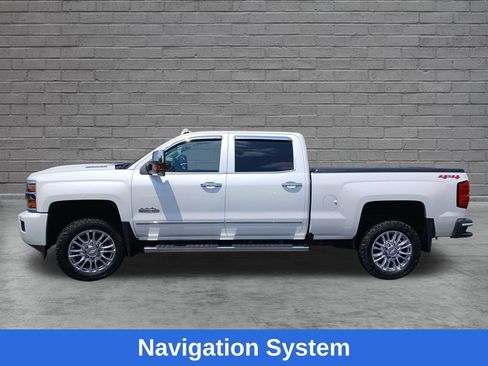 Used 2018 Chevrolet Silverado 2500 High Country w/ Duramax Plus Package AWD/4WD image 2