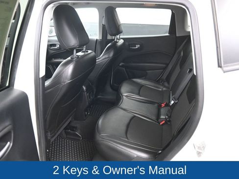 Used 2020 Jeep Compass Latitude w/ Cold Weather Group AWD/4WD image 10