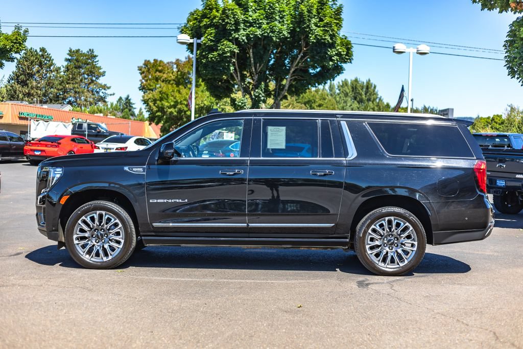 Used 2024 GMC Yukon XL Denali Ultimate AWD/4WD image 10