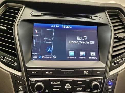 Used 2018 Hyundai Santa Fe AWD image 25
