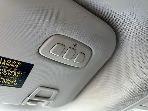 Certified 2023 Ford Escape Platinum AWD/4WD image 24