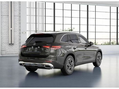 Used 2026 Mercedes-Benz GLC 300 4MATIC image 22