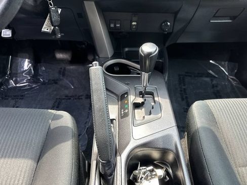 Used 2018 Toyota RAV4 LE w/ All Weather Liner Package AWD/4WD image 23