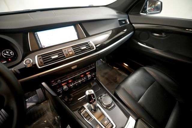 Used 2015 BMW 535i Gran Turismo xDrive AWD/4WD image 8
