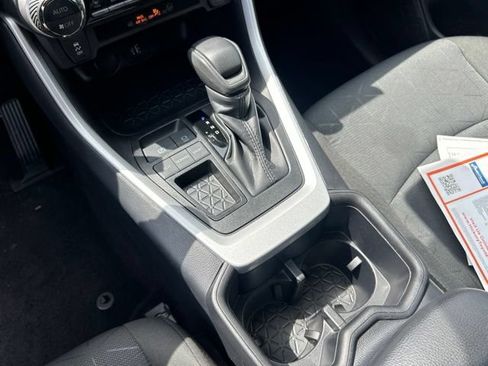 Used 2025 Toyota RAV4 XLE FWD image 28