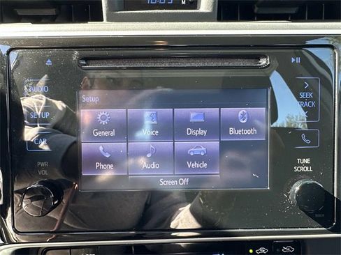 Used 2019 Toyota Corolla LE image 24