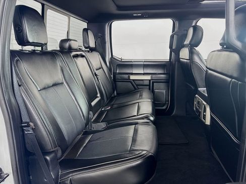 Used 2019 Ford F150 Lariat w/ Equipment Group 502A Luxury image 34