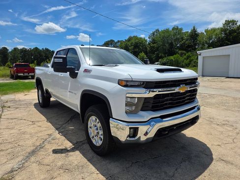 New 2026 Chevrolet Silverado 2500 LT AWD/4WD image 7