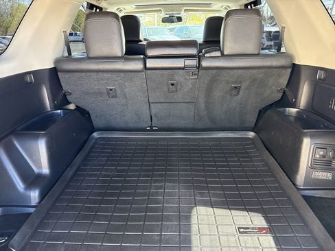 Used 2017 Toyota 4Runner Limited AWD/4WD image 31