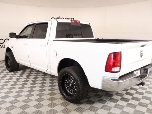 Used 2019 RAM 1500 Classic SLT w/ Luxury Group image 21