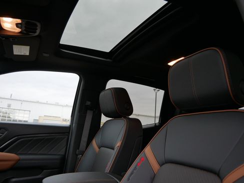 New 2026 GMC Canyon AT4 image 18