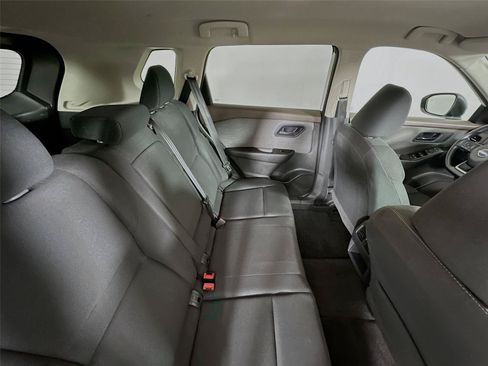 Used 2023 Nissan Rogue S AWD/4WD image 25