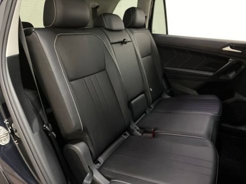 Used 2023 Volkswagen Tiguan SE w/ Panoramic Sunroof Package FWD image 89