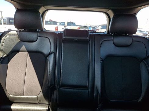 Used 2024 Jeep Grand Cherokee Altitude AWD/4WD image 20