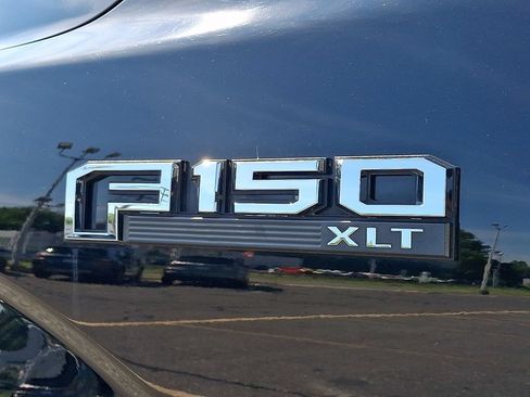 Used 2018 Ford F150 XLT w/ Equipment Group 302A Luxury AWD/4WD image 31