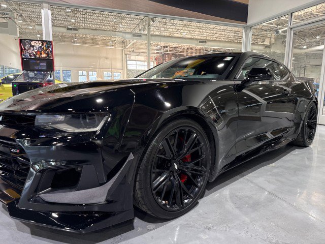 Used 2018 Chevrolet Camaro ZL1 RWD image 20