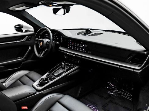 Used 2024 Porsche 911 Carrera S w/ Premium Package image 39