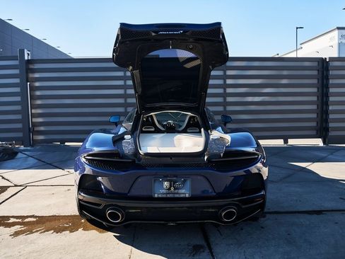 Used 2022 McLaren GT image 21