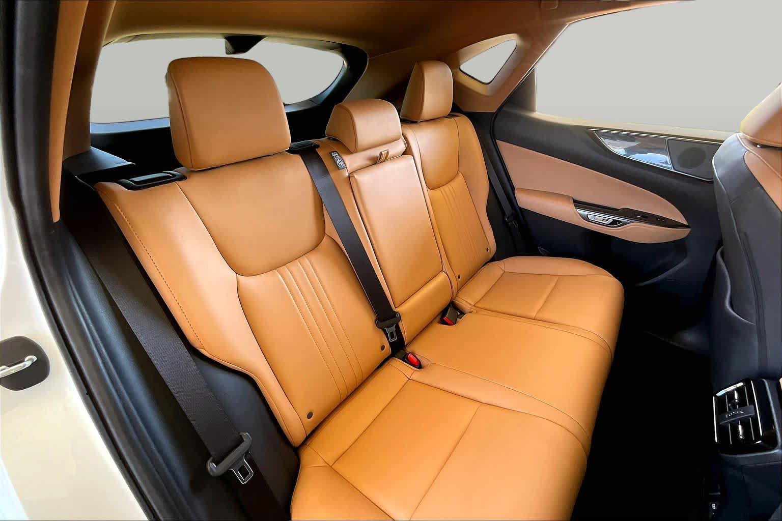 Used 2024 Lexus NX 350 AWD image 17