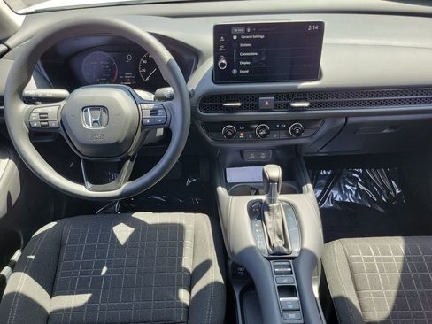 Certified 2026 Honda HR-V LX image 10