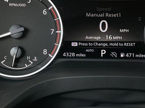 Used 2025 Nissan Rogue S AWD/4WD image 34