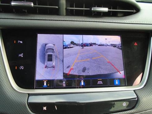 Used 2025 Cadillac XT5 Premium Luxury w/ Technology Package AWD/4WD image 13