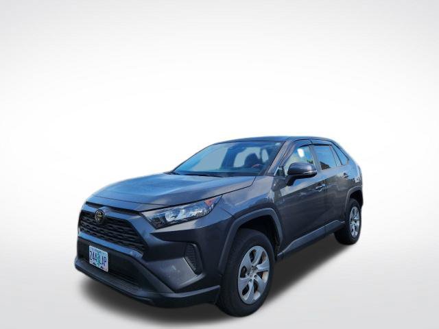 Used 2022 Toyota RAV4 LE AWD/4WD image 4