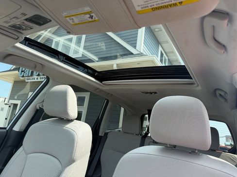 Used 2015 Subaru Forester 2.5i Premium w/ All-Weather Package AWD/4WD image 28