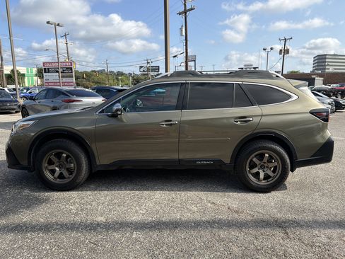 Used 2021 Subaru Outback Touring AWD/4WD image 6