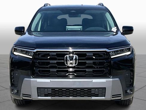 New 2026 Honda Pilot Touring image 3