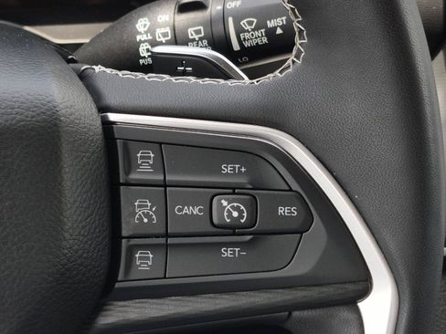 Used 2024 Jeep Grand Cherokee L Laredo w/ Luxury Tech Group I AWD/4WD image 27