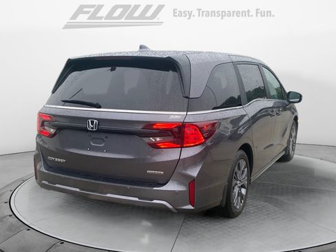 Certified 2026 Honda Odyssey Touring image 9