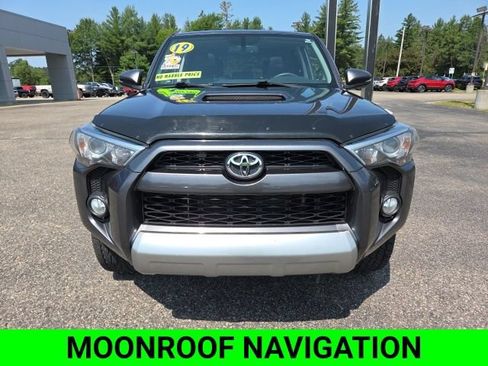 Used 2019 Toyota 4Runner TRD Off-Road AWD/4WD image 3