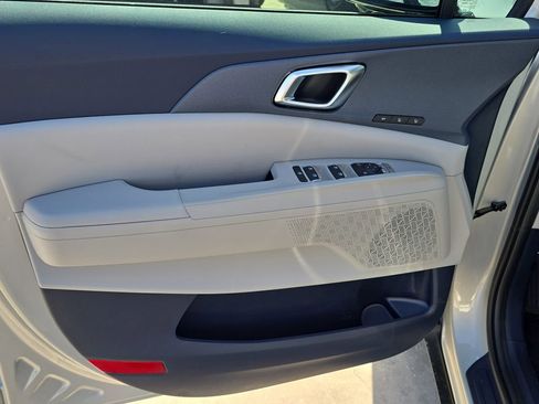 New 2026 Kia Carnival SX FWD image 19