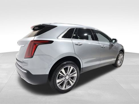 Certified 2025 Cadillac XT5 Premium Luxury image 4
