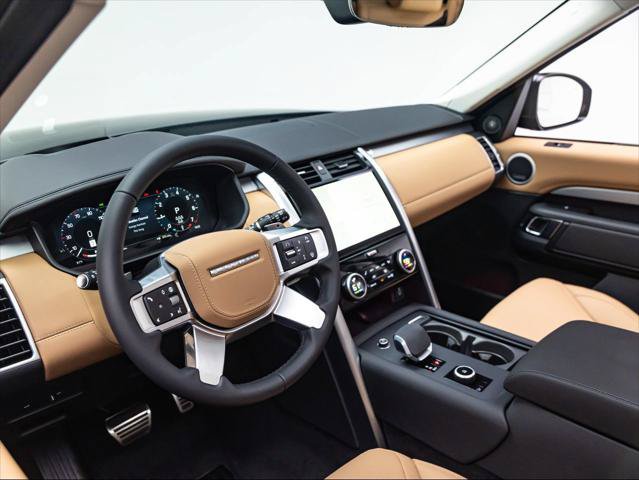 New 2026 Land Rover Discovery Limited Edition AWD/4WD image 17