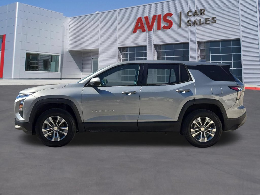 Used 2026 Chevrolet Equinox LT FWD image 10