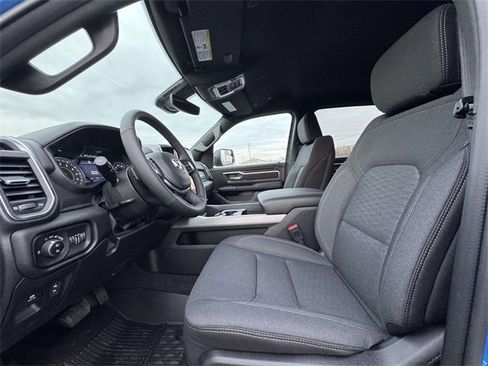 New 2026 RAM 1500 4x4 Crew Cab image 19