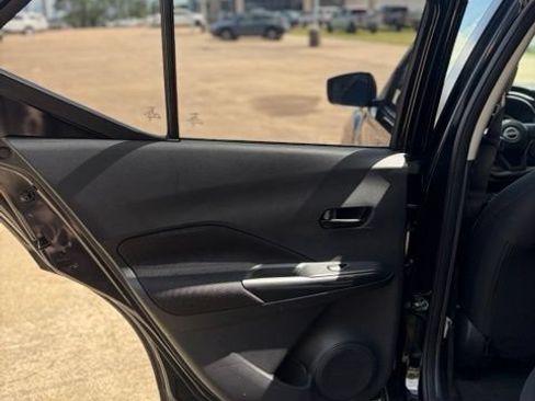 Used 2023 Nissan Kicks S FWD image 20