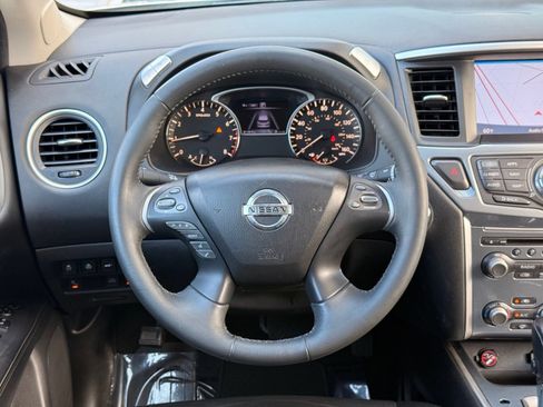 Used 2017 Nissan Pathfinder SL w/ SL Premium Package AWD/4WD image 33