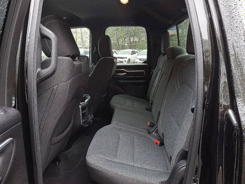 Used 2022 RAM 1500 Big Horn AWD/4WD image 11
