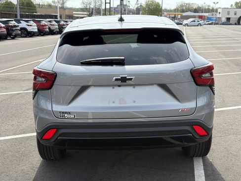 New 2026 Chevrolet Trax RS w/ Sunroof Package FWD image 13