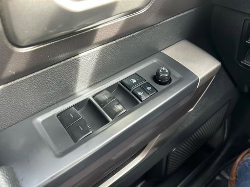 Used 2022 Toyota Tundra SR5 w/ Convenience Package image 18